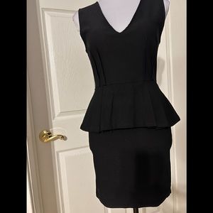 Ruffles at waist body on dress. Size M (junior)